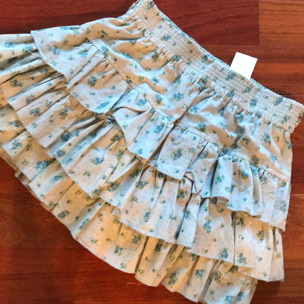 Floral skirt ruffle skirt